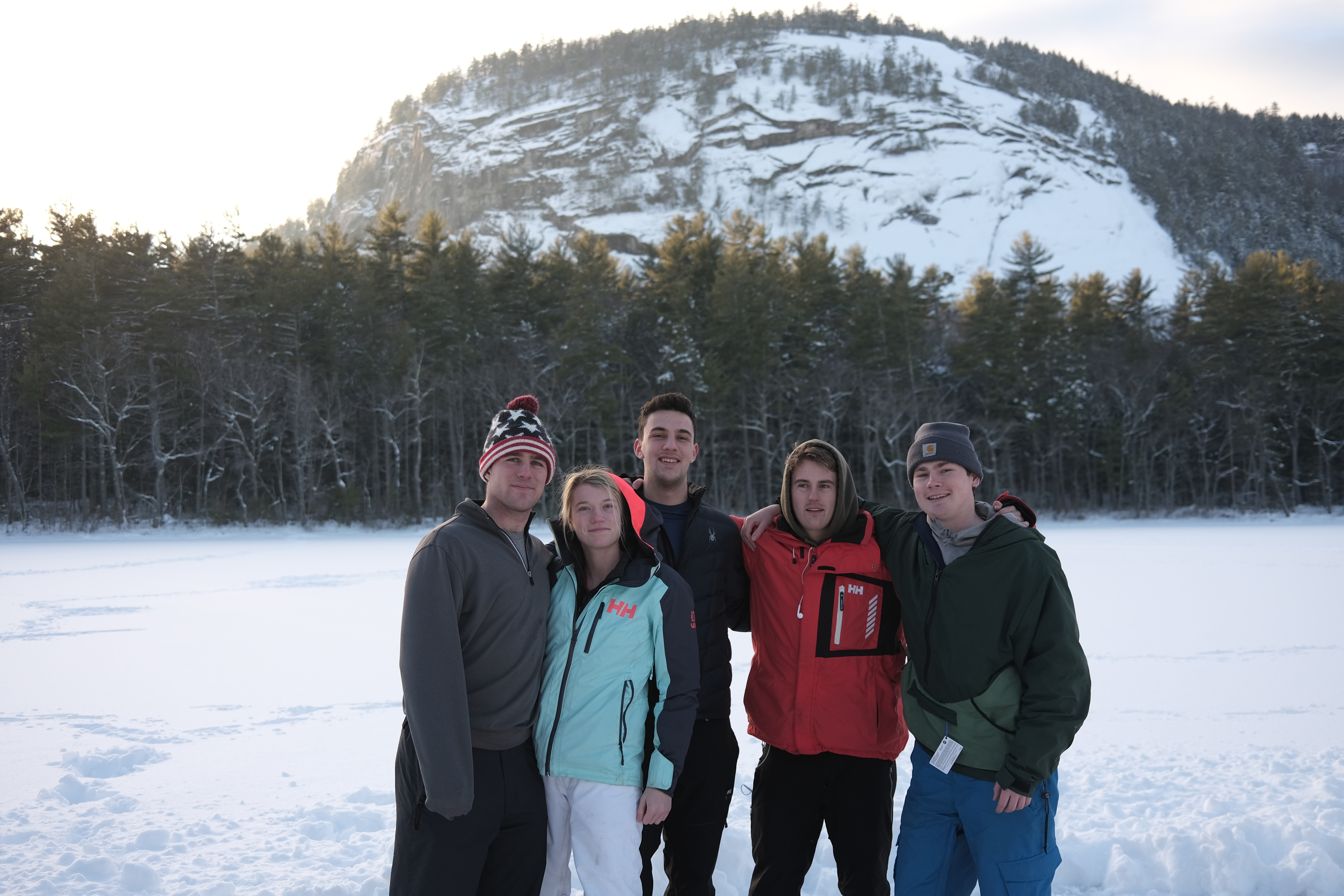 group_pic_in_snow